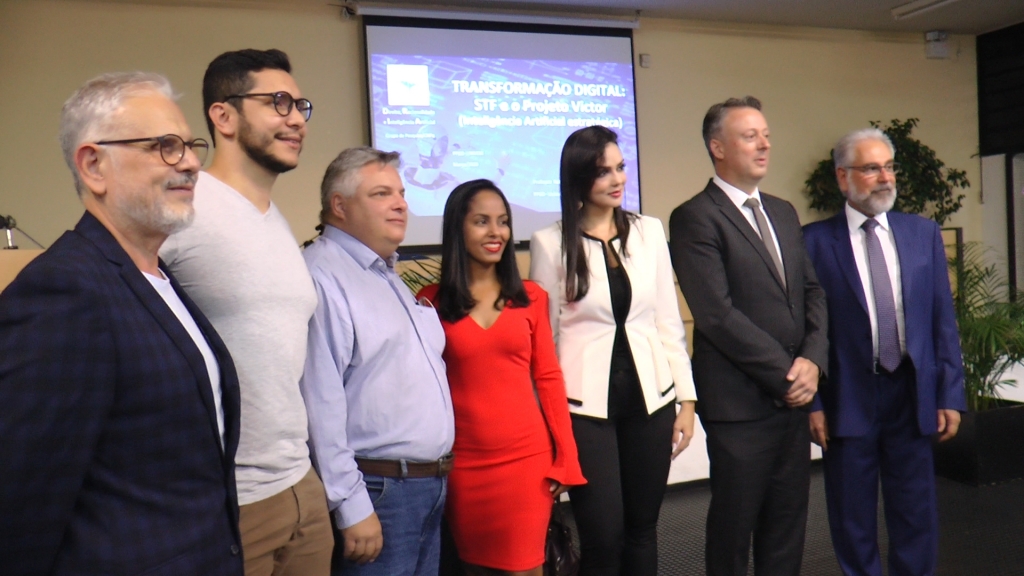 Coordenador do Mestrado, Horácio Wanderlei Rodrigues; Paulo Izídio, Fernando Furlan, Vanuza Costa, Kádyan de Paula Castro; Fabiano Hartmann e o vice-reitor Fernando Cardoso