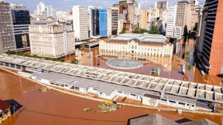 Redação GPS Aeroporto de Porto Alegre deve voltar a funcionar apenas no fim do ano