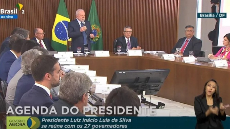"Disseminação do ódio acabou", diz Lula a governadores