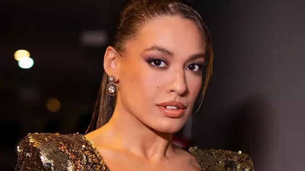 Beatriz Reis tem look barrado na final do ‘BBB 24’ e se revolta: ‘Look foi substituído’ Beatriz Reis tem look barrado na final do ‘BBB 24’ e se revolta: ‘Look foi substituído’
