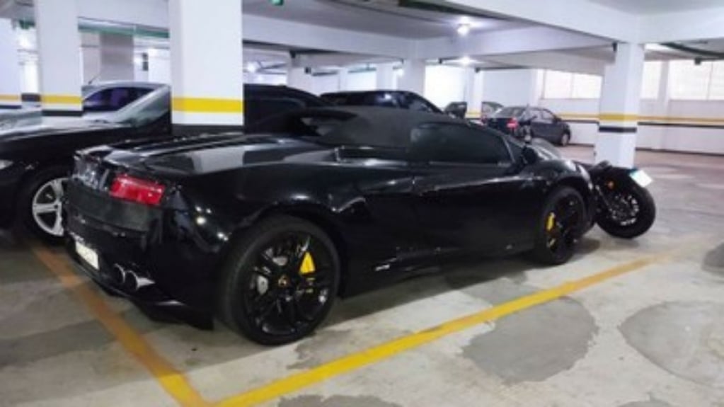 PF apreende Lamborghini Gallardo avaliada em mais de R$ 800 mil em Itajaí (SC)