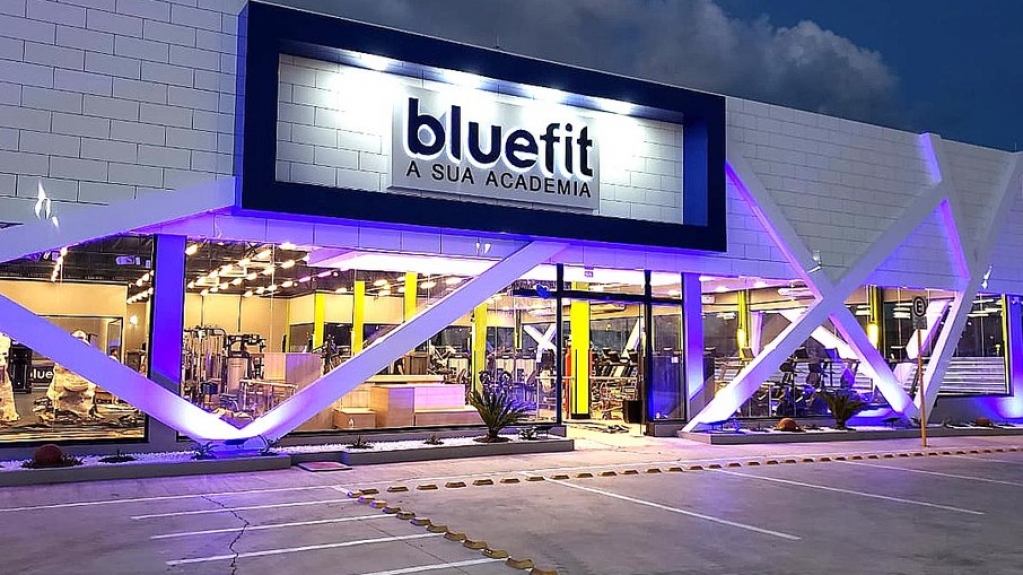 Procon-SP multa Bluefit por cláusulas abusivas em contratos
