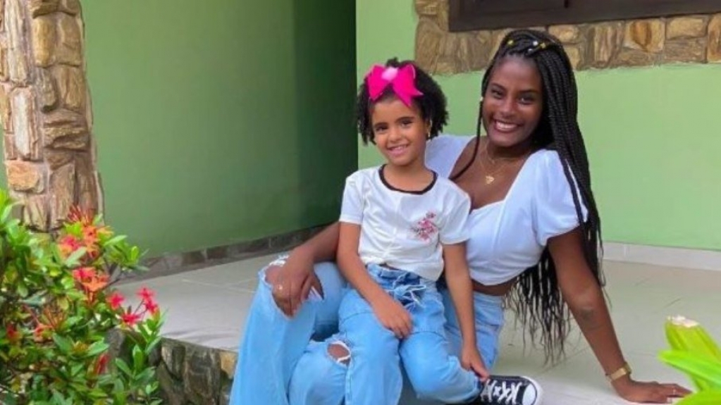 'No Limite': Dayane quer melhorar vida da filha e concluir faculdade 'No Limite': Dayane quer melhorar vida da filha e concluir faculdade