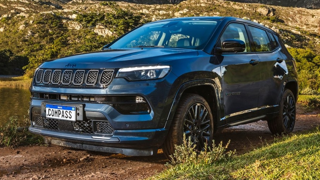 Jeep Compass híbrido tem novo teaser e terá apresentação no dia 4/4