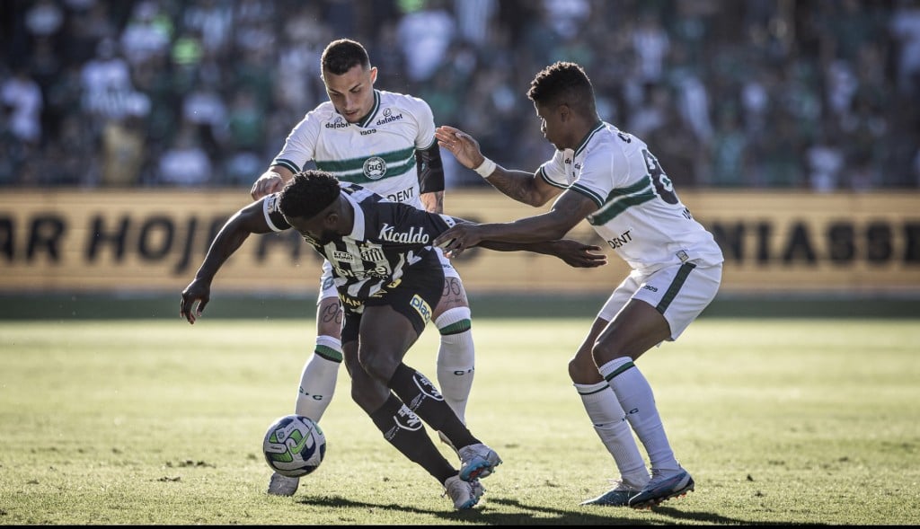 Coritiba e Santos empataram em 0 a 0 pela 10ª rodada do Brasileirão