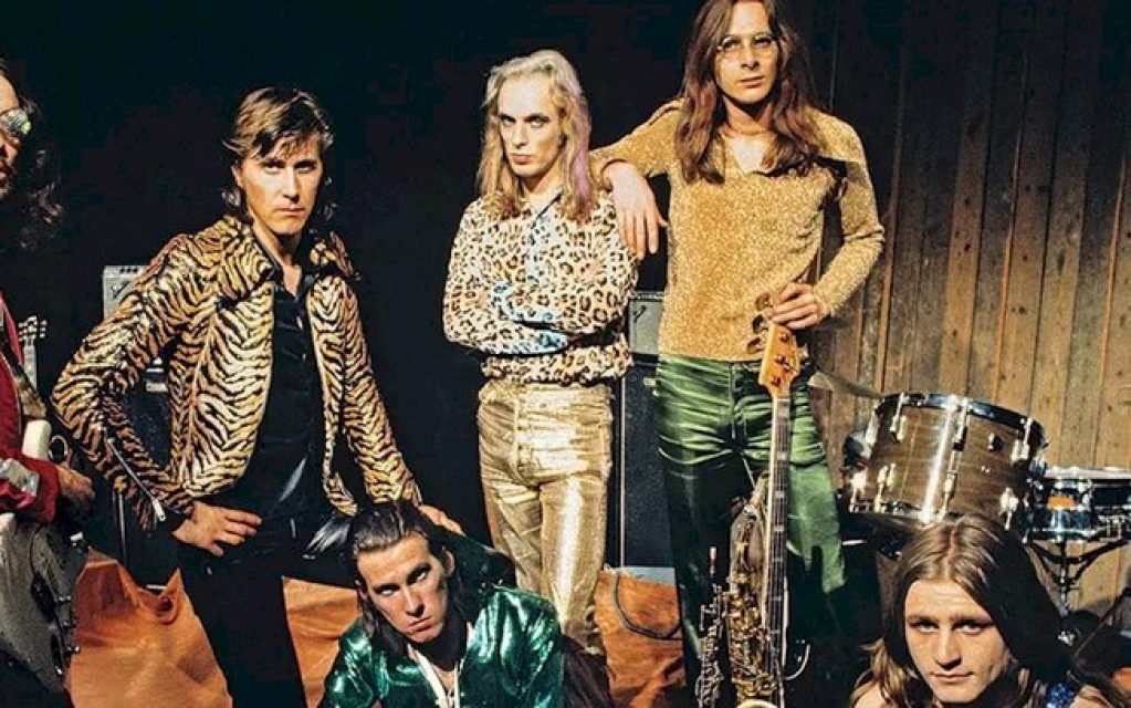 Roxy Music anuncia turnê comemorativa de 50 anos Roxy Music anuncia turnê comemorativa de 50 anos