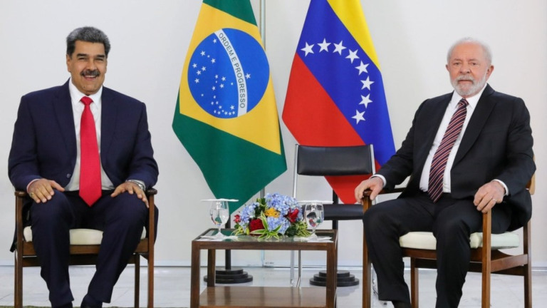 Reprodução/Twitter @NicolasMaduro Lula e Maduro se reuniram nesta segunda-feira (29)