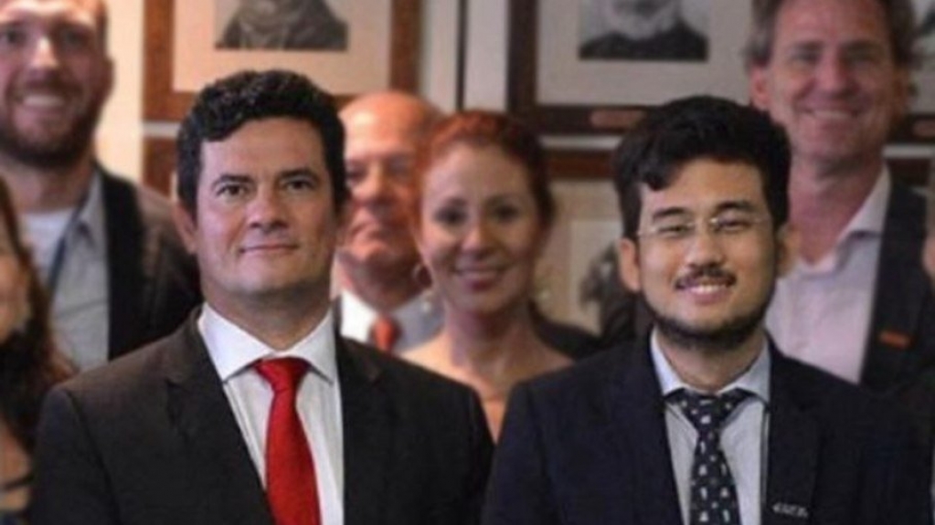 Moro defende Kim Kataguiri após declaração antissemita: 'gafe verbal' Moro defende Kim Kataguiri após declaração antissemita: 'gafe verbal'