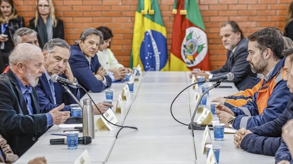 ESTADÃO CONTEÚDO Governo federal fará Pix de R$ 5,1 mil para famílias que perderam casas no RS