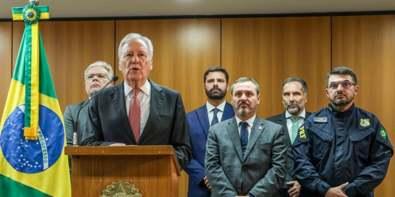 © Valter Campanato/Agência