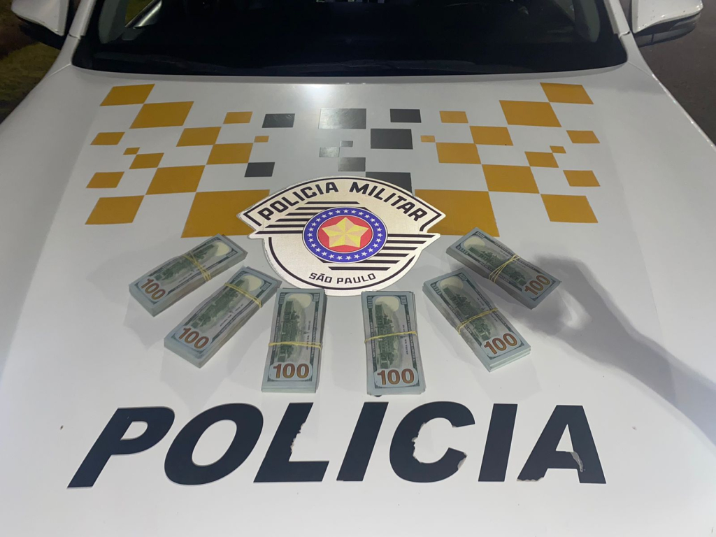 Polícia rodoviária apreende 60 mil dólares em veículo na rodovia SP-333