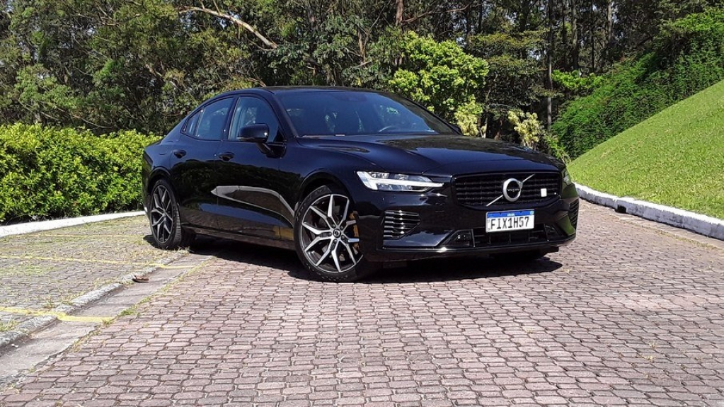 Volvo S60 Polestar T8: batmóvel sueco do século 21