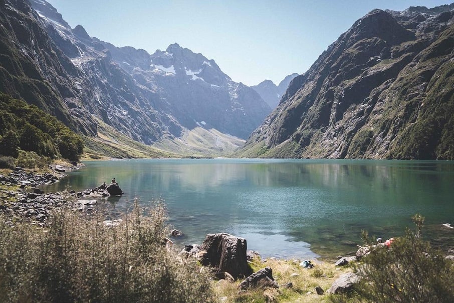 O Lago Marian, no Fiordland National Park, na Ilha Sul da Nova Zelândia.. Foto: Reprodução/Instagram 26.01.2023