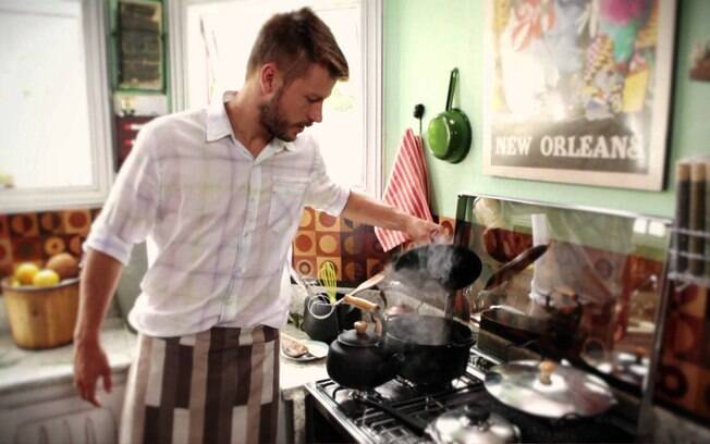 Rodrigo Hilbert tem mais um entre tantos programas culinários do GNT