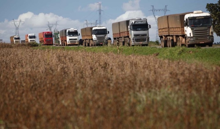 Agronegócio brasileiro bate recorde de exportações em abril e fatura R$ 77,7 bilhões