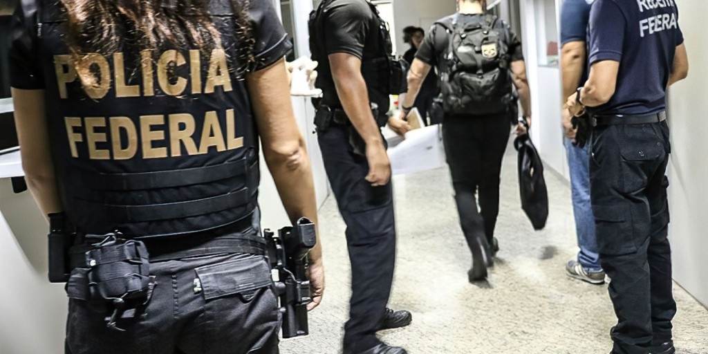 © Polícia