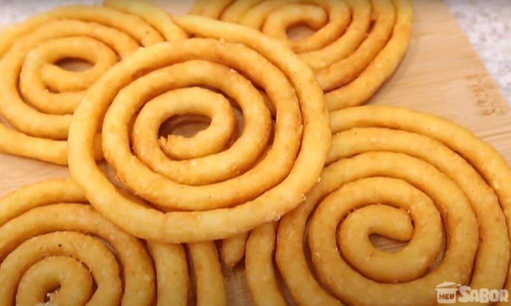 Batata frita de um jeito totalmente diferente que você já viu e o melhor, super fácil de fazer! Batata frita espiral!