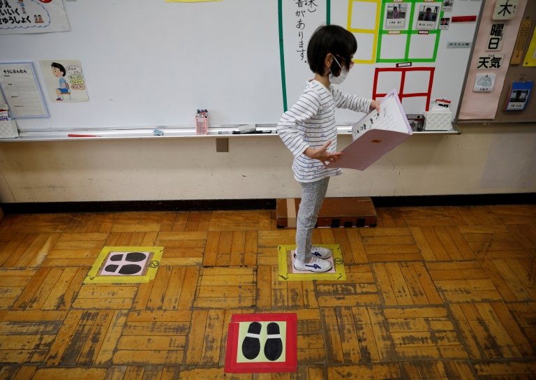 Escolas voltarão com mudanças após a pandemia para combater a doença