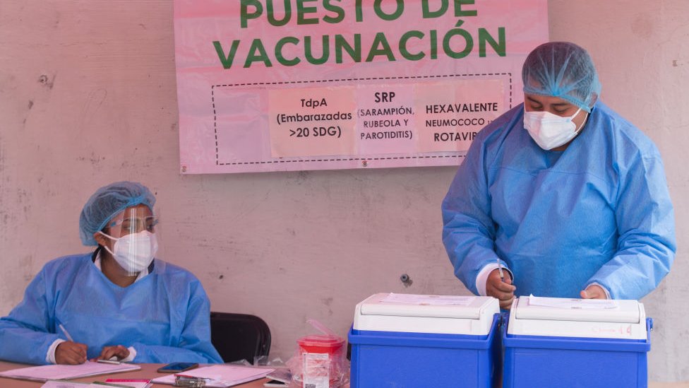 Posto de vacinação na Cidade do México.