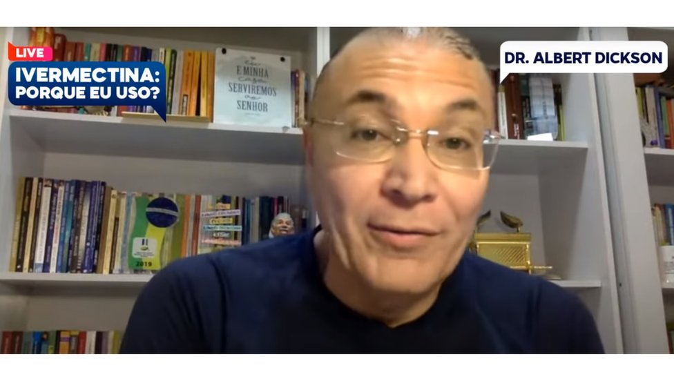 O deputado do RN Albert Dickson em uma de suas lives no YouTube explicando por que usa ivermectina, remédio sem eficácia comprovada contra a covid