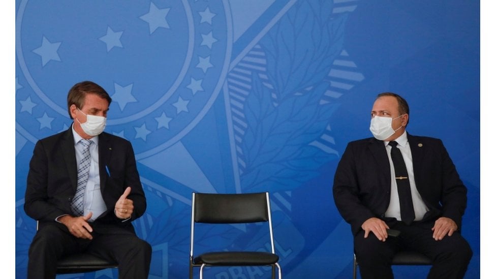 Bolsonaro e Pazuello