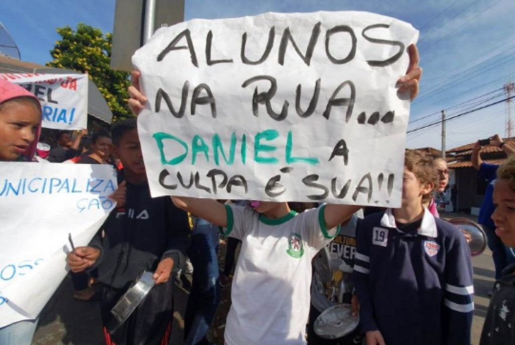 Daniel pede prédio de escola estadual em Nóbrega, famílias marcam protesto