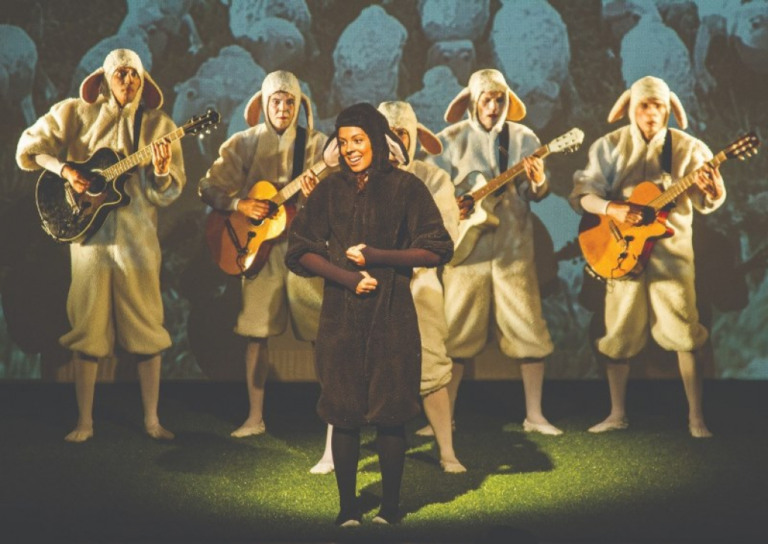 Sesi Marília recebe Tenor Jean William com Quinteto Bachiana e “Nerina, a ovelha negra”