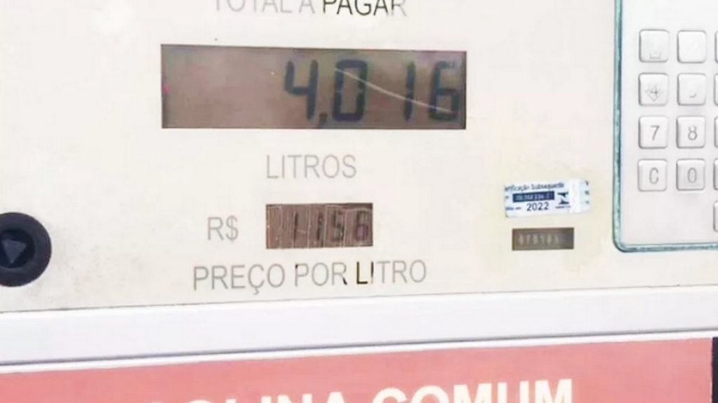 R$ 11,56: Procon fiscaliza preços abusivos da gasolina no Acre