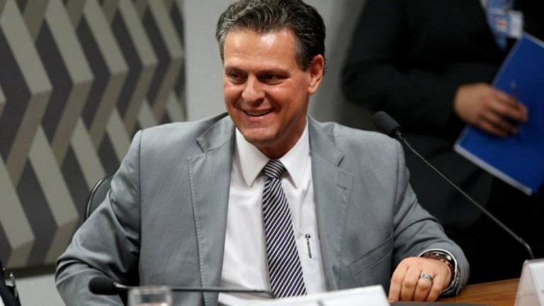 Autor da PEC dos Combustíveis rebate Guedes: "Só pensa em juros"
