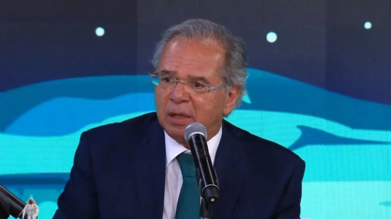 Guedes critica rumos das eleições no Brasil: 'Tem à frente o passado'