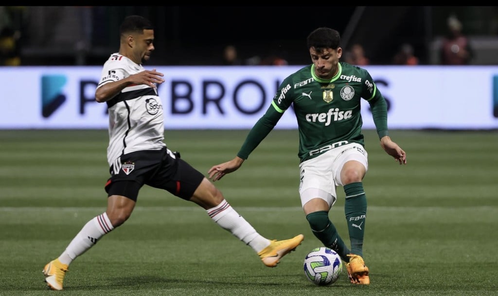 São Paulo vence o Palmeiras de virada no Allianz e avança na Copa do Brasil