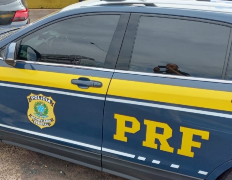 PRF flagra motorista embriagado em manobra arriscada na BR-153