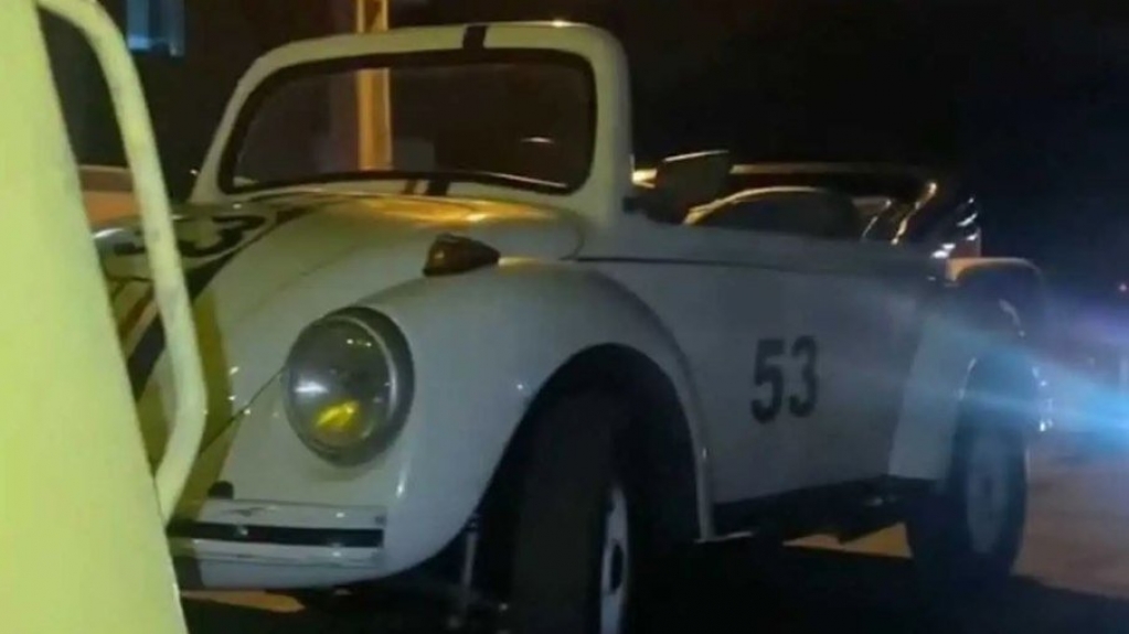 Menina de 7 anos tem seu mini Fusca apreendido pela polícia