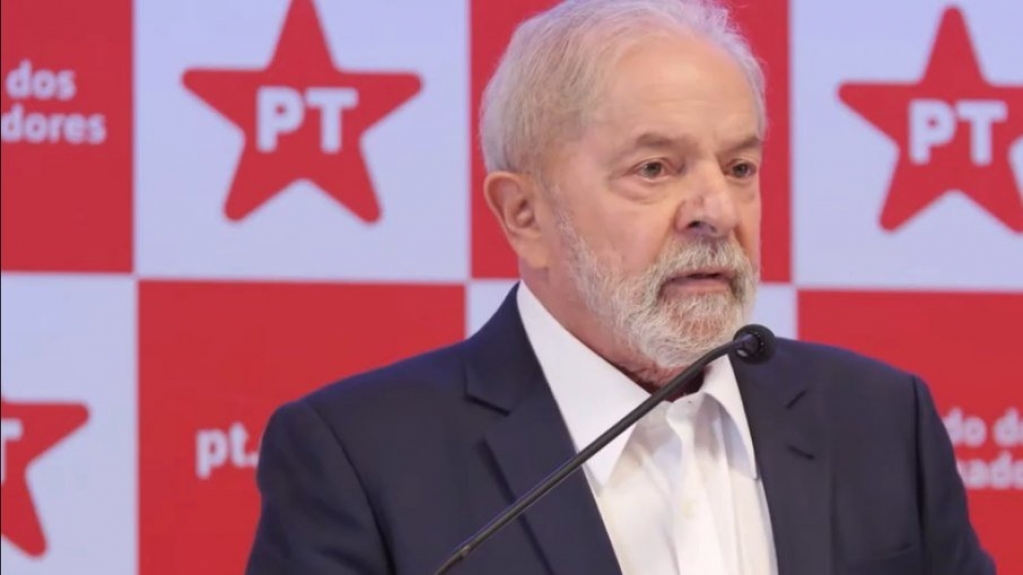 VÍDEO: Lula sugere que Ciro Gomes teve cérebro afetado pela covid-19 VÍDEO: Lula sugere que Ciro Gomes teve cérebro afetado pela covid-19