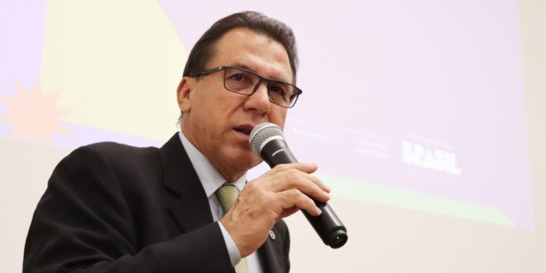 © Valter Campanato/Agência
