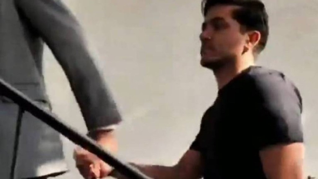 Reprodução / TV Band Fernando Sastre na chegada ao 30ºDP, no Tatuapé; acidente aconteceu no domingo (31) e ele deixou o local Reprodução / TV Band Fernando Sastre na chegada ao 30ºDP, no Tatuapé; acidente aconteceu no domingo (31) e ele deixou o local