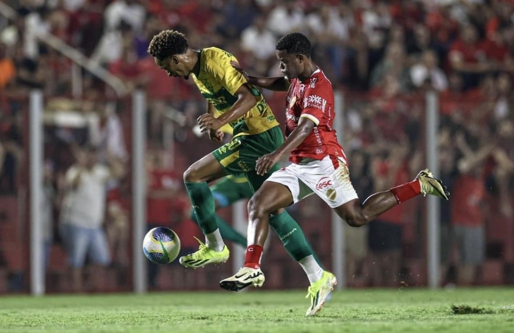 Cuiabá perde jogo de ida da semifinal da Copa Verde para o Vila Nova