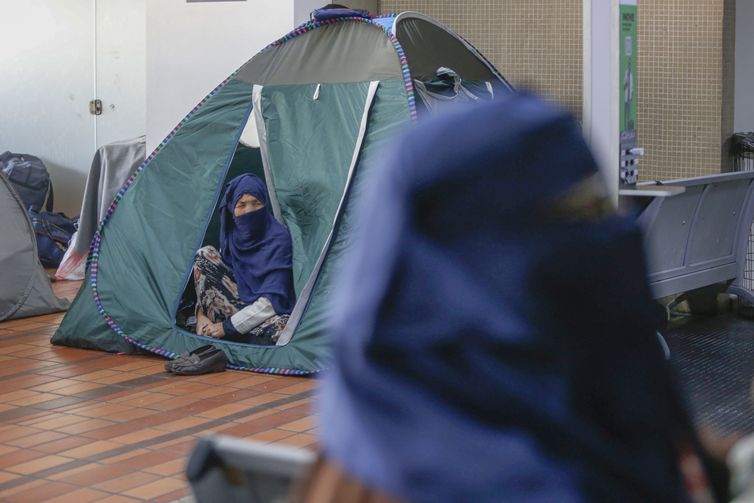 Guarulhos (SP) 17/07/2023  - Afegãos seguem acampados no Aeroporto de Guarulhos aguardando acolhimento.  Foto:Paulo Pinto/Agência Brasil  