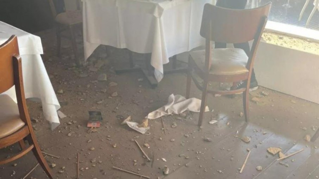 Teto de restaurante desaba em cima de turistas em Salvador