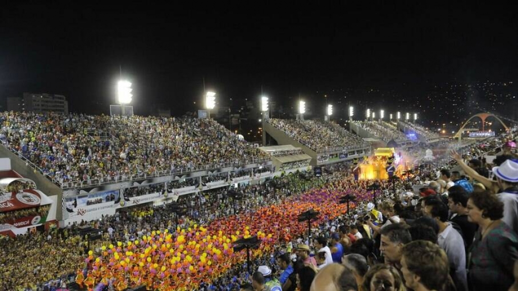 Vai trabalhar no Carnaval? Saiba como funciona o banco de horas