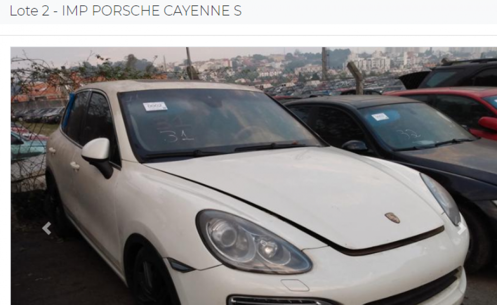 Leilão do Detran vende até Porsche com lances pela internet