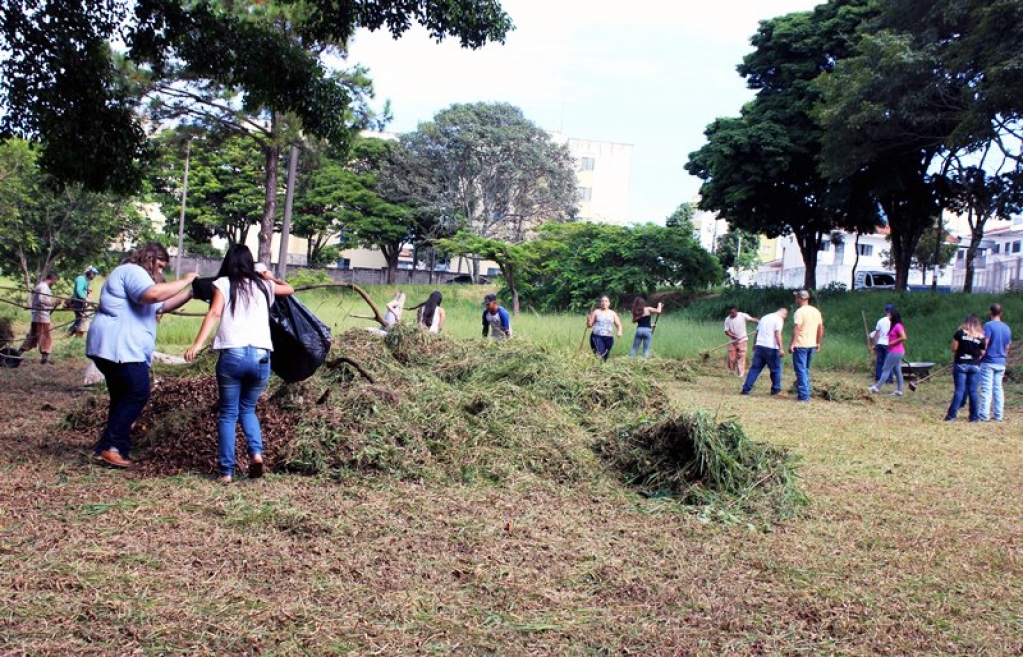 Agronomia e veterinária da Unimar revitalizam praça do Campus