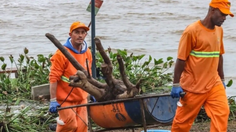 Agência Brasil Rio Guaíba, em Porto Alegre, fica abaixo da cota de inundação pela primeirz vez