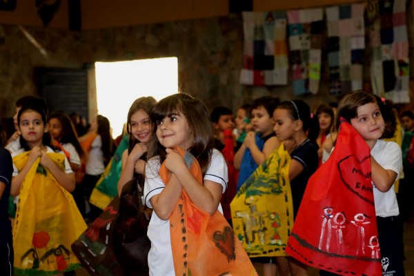 Escola faz dia da família com homenagem para Luan