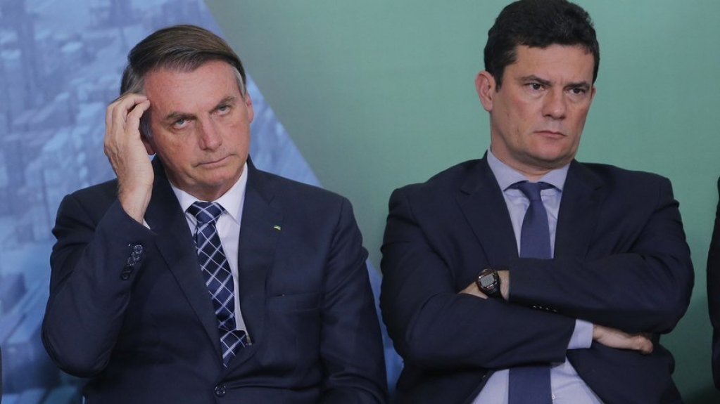 Moro vira alvo de Bolsonaro, que reconhece que ex-juiz pode tirar votos Moro vira alvo de Bolsonaro, que reconhece que ex-juiz pode tirar votos