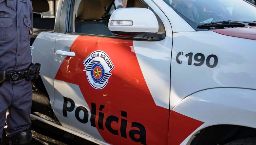 Carro furtado em Marília é recuperado em Chavantes após perseguição