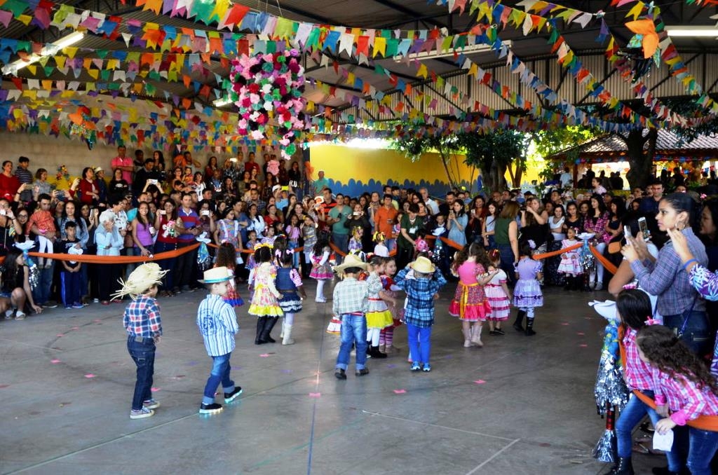 Escolas municipais vão promover festas ‘juninas’ até agosto