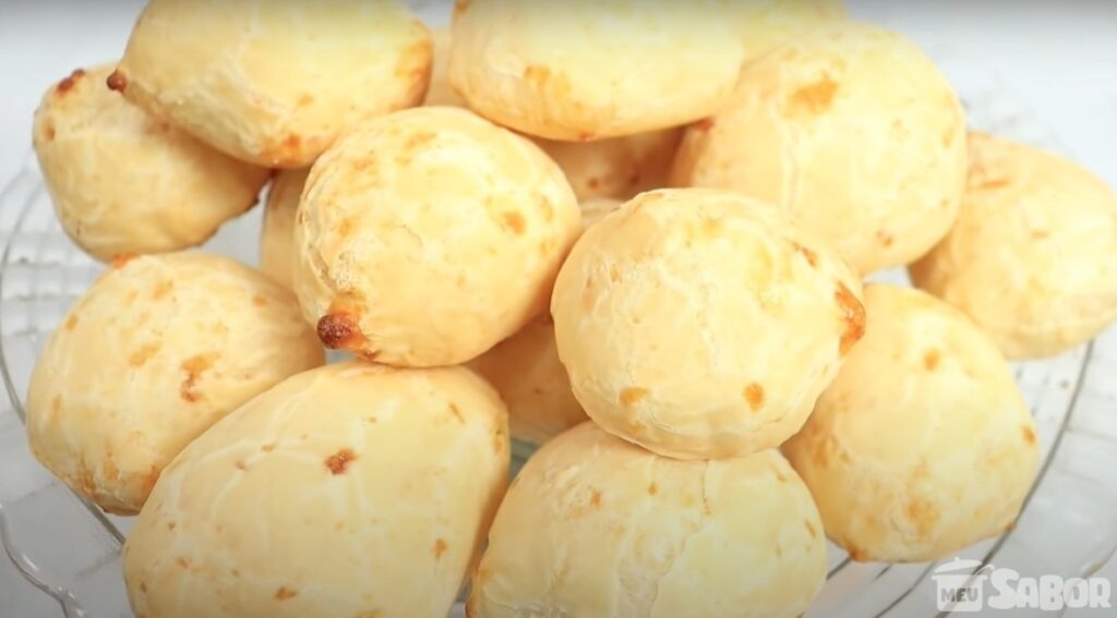 Aprenda a fazer um maravilhoso Pão de Queijo Mineirinho