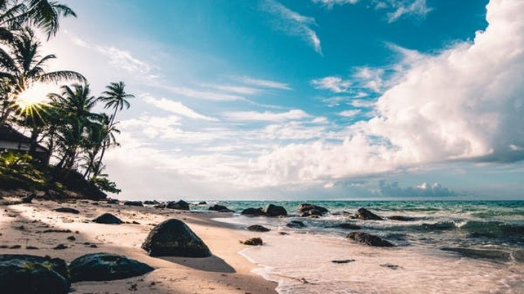 Booking ranqueia melhores praias do país; Nordeste lidera a lista