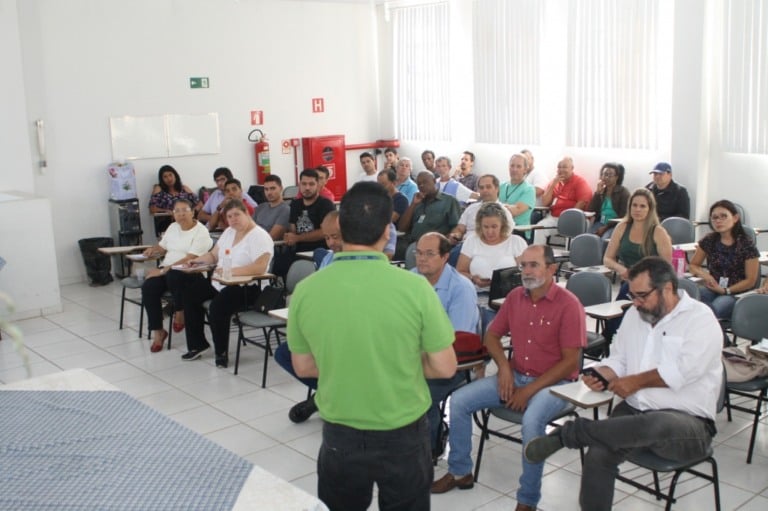Saúde treina equipes para combater escorpiões em Marília